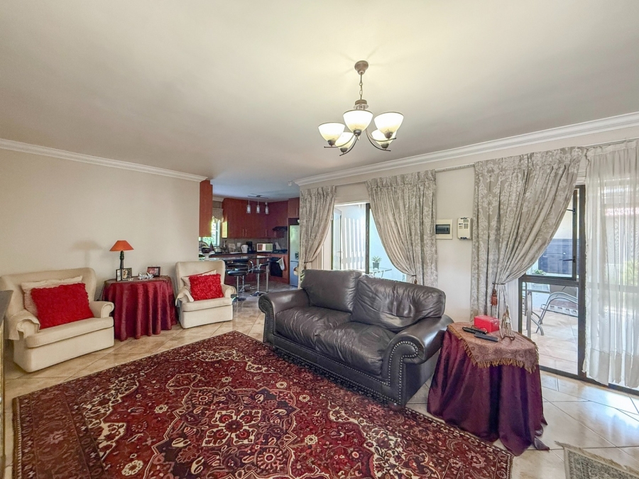 To Let 3 Bedroom Property for Rent in Melodie North West